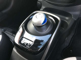 e-powerのシフトレバーはお洒落で使い勝手も良好!