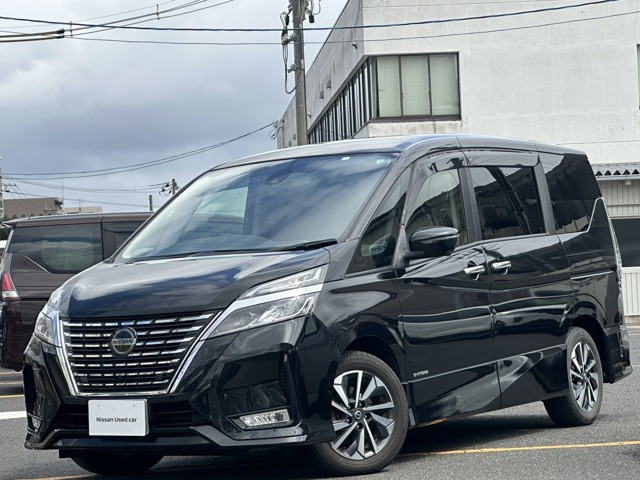 セレナ 2.0 ハイウェイスター V 
