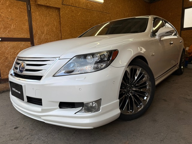 LS 600hL 4WD 20インチ エアロ サンルーフ リアエンタ