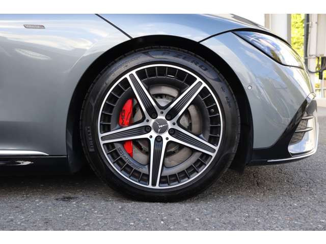 メルセデス・ベンツ EQE AMG 53 4マチックプラス 4WD の中古車