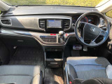 オデッセイ 2.4 アブソルート 4WD 