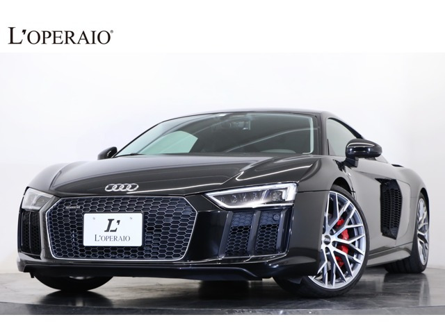 R8 V10 5.2 FSI クワトロ 4WD ダイヤモンドステッチ B&O 20インチ鍛造AW