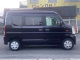 販売車は弊社スタッフによる丁寧なポリッシャー仕上げ、室内クリーニング、整備点検交換をしてのお渡しになります。ナビ、ETC、バックカメラ、新品タイヤなどご希望の場合もご相談ください!