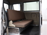 『1台』のお車に対して、3名体制で日々議論を重ね仕入れを行っております。