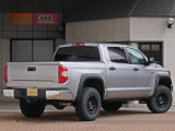タンドラ  クルーマックス SR5