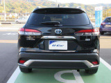 バックカメラが付いているので後方確認が非常にしやすいです。今や運転初心者も熟練者も必須装備!ついていて損はないですね♪