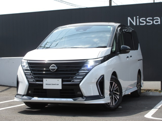 セレナ 1.4 e-POWER ハイウェイスター V 