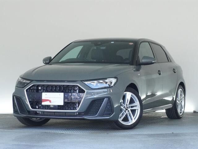 A1スポーツバック 25 TFSI Sライン 