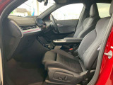 BMW正規ディーラー BMW・Premium・Selection調布店 〒182-0015東京都調布市八雲台2-14-1 /TEL.042-426-1166/営業時間:10:00〜18:00