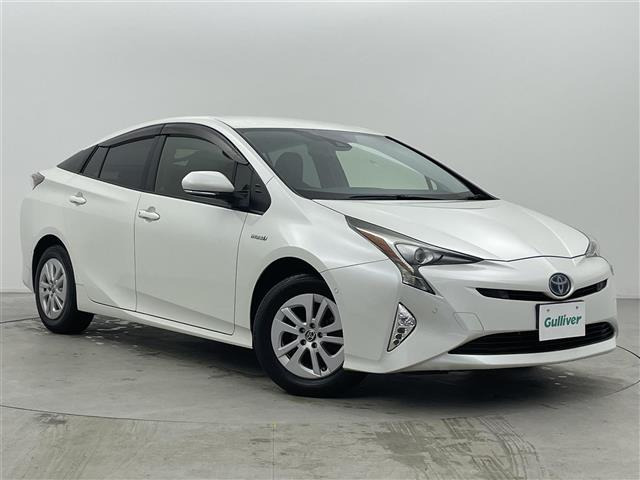 プリウス 1.8 S セーフティ プラス 4WD 修復歴無し