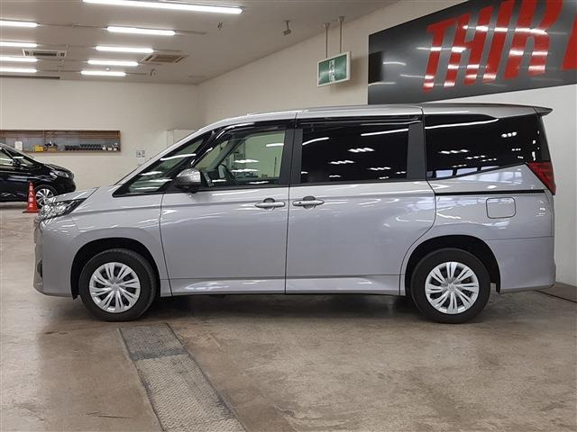 トヨタ ノア 2.0 X の中古車詳細 (98,000km, シルバー, 長野県, 211万