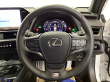 UX 250h Fスポーツ 4WD 