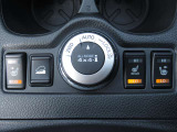 シートヒーター◆スイッチONで座面が温まる運転席ヒーター付きシートを装備!始動時も室温上昇が早いPTC素子ヒーターとともに、冬のお出かけを快適にします!
