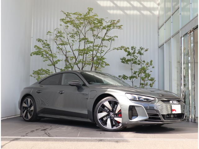 e-tron GT クワトロ 4WD 