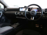 CLAクラス CLA200d AMGラインパッケージ 