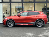 BMWを熟知したメカニックによる、360度の納車前点検。ドイツ本国と同様の教育・訓練を受けたメカニックが徹底的に点検、整備した後にお客様にお引渡しします。