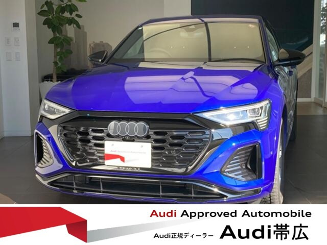 Q8スポーツバック e-tron 55 クワトロ Sライン 4WD 