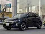 しっかりとしたプレスラインもVWの特徴です。光のゆがみがないきれいなボディが品質の高さの象徴です!
