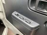 ☆クルマ買ったらエンジンオイル無料のテクノオートリアルです。納車時より走行距離4000キロ又は6ヶ月に一回のペースでご来店していただければ、エンジンオイル交換が無料です!工賃・オイル代金が0円!