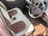 運転席・助手席全体像です