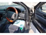 ドレスアップした車の後付部品などですが中古の為、全て現状でお渡しします。保証はありません。気になるものは動作確認しますので事前に聞いて下さい。