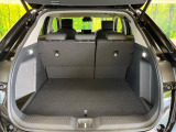 『車を購入した後の車検やメンテナンス、キズを直す板金、事故受付まで承ります。愛車についてのご相談はすべて当店にお任せください。』