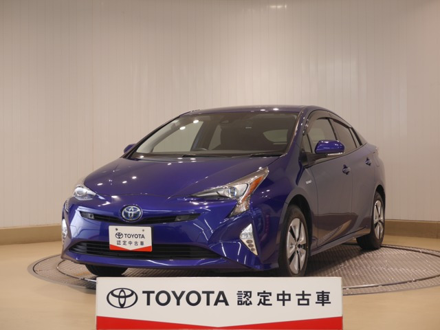 プリウス 1.8 A E-Four 4WD 