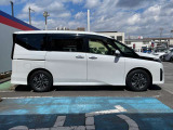 セレナ 1.4 e-POWER ハイウェイスター V 