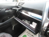 グローブボックス☆車検証入れ等収納できます☆