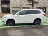 アウトランダーPHEV 2.0 G ナビパッケージ 4WD 
