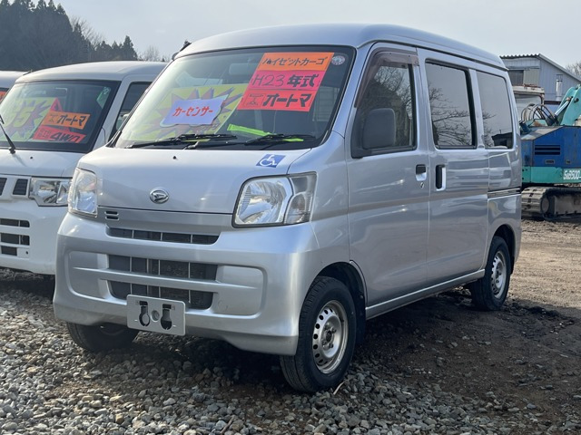 ハイゼットカーゴ スローパー リヤシートレス仕様 折り畳み補助シート付き 4WD 