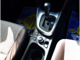 リバーサイドでは、全車試乗可能ですので各お客様、ご納得行くまでご検討中のお車とのフィーリングを確認できます。