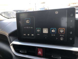 ディスプレイオーディオを装備。スマホとクルマをつなぐことで、これまでのナビに加えて、いろんなサービスが楽しめます。