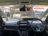 セレナ 1.2 e-POWER ハイウェイスター V 