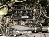 ホンダスタッフがしっかり整備して保証付きにてお渡し致します。エンジンルーム&室内ルームともにクリーニング済みで清潔です。快適なドライブをお楽しみください。
