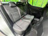 高品質なオリジナルフロアマットもオプションにてご用意しております。お好きなデザインやカラーをお車に合わせて選んでいただくことができます♪