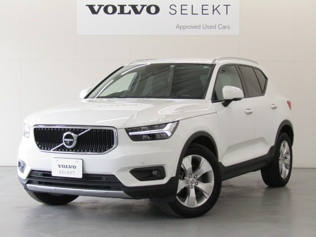 XC40  B3 モメンタム