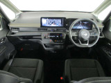 運転しやすい室内明るくカジュアルなナチュラルグレー