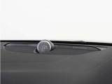 【Bowers&Wilkins】世界のオーディオファン垂涎のプレミアムサウンドシステムを搭載。コンサートホールのベストポジションに相当する音場空間を忠実に再現。乗る人すべてに驚きの音響体験を提供します