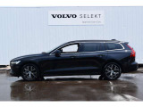 ◆サイド/流麗なプロポーションはVOLVO車の真骨頂。「美しいものと共にありたい」というオーナーの願いを満たします