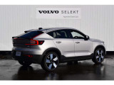 ◆バック/万が一を考え、安全性を重視する方に選ばれているVOLVO車。ドアを開閉するとその重み・厚みに驚くはず