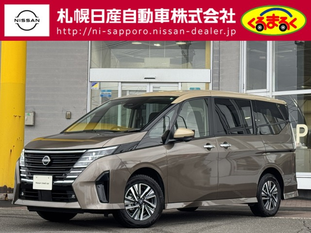 セレナ 1.4 e-4ORCE ハイウェイスターV 4WD 