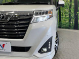 【LEDヘッドライト】悪天候や夜間走行時も良好な視界を確保し安心して運転できる高輝度LEDヘッドライトを装備!点灯速度が早く、消費電力も抑えられています。