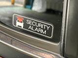 品質へのこだわり!フロアマットやシートなど車内をキレイに清掃し、ニオイや汚れなどを徹底的にクリーニングしてもらっております。室内はピカピカです☆