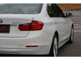 BMW 320dブルーパフォーマンス ラグジュアリー入庫しました!ディーゼルエンジン ナビ バックカメラ ETC レザーシート Bluetooth接続 装備充実の1台です!お気軽にお問い合わせください