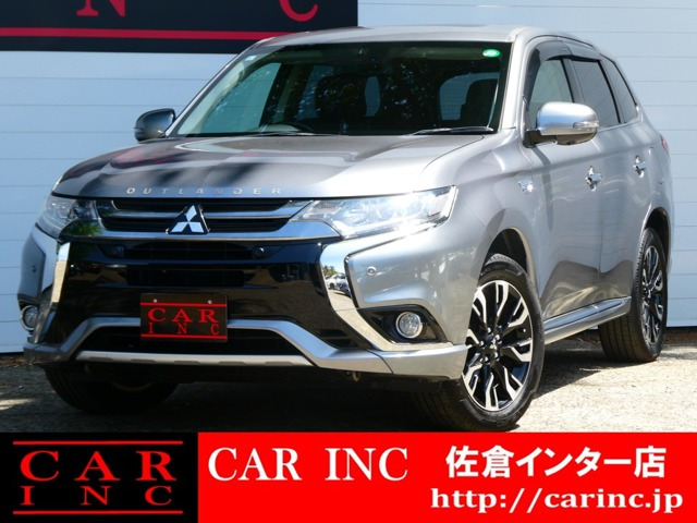 アウトランダーPHEV 2.0 G プレミアムパッケージ 4WD 禁煙車 茶レザー サンルーフ B...