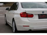 BMW 320dブルーパフォーマンス ラグジュアリー入庫しました!ディーゼルエンジン ナビ バックカメラ ETC レザーシート Bluetooth接続 装備充実の1台です!お気軽にお問い合わせください