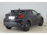 C-HR ハイブリッド 1.8 S GR スポーツ 