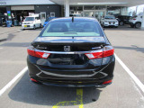 ご覧のお車は現在当店中古車展示場にて展示中です!軽自動車からミニバンまで幅広い車種を展示しておりますのでおりますのでお気軽にお立ち寄りください♪