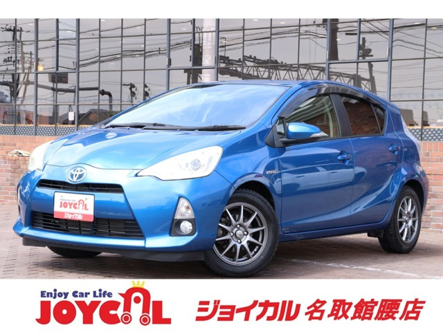 アクア 1.5 S 走行距離無制限1年保証